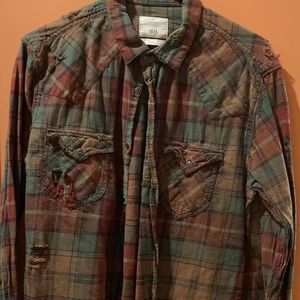 PLAID DISTRESSED GRUNGE BUTTON DOWN
